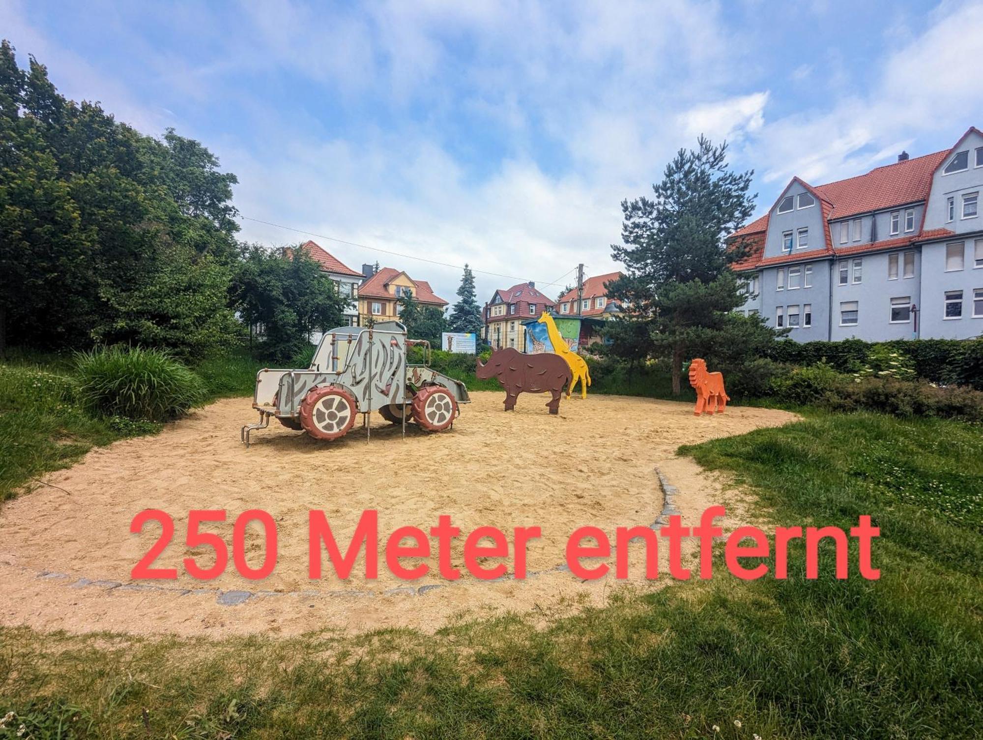 Fewo Urban Gotha-Apartment Friedenstein- Am Schlosspark- Parken An Der Der Tuer- Barrierefrei, 900 Meter Zum Bahnhof - Wallbox Esterno foto