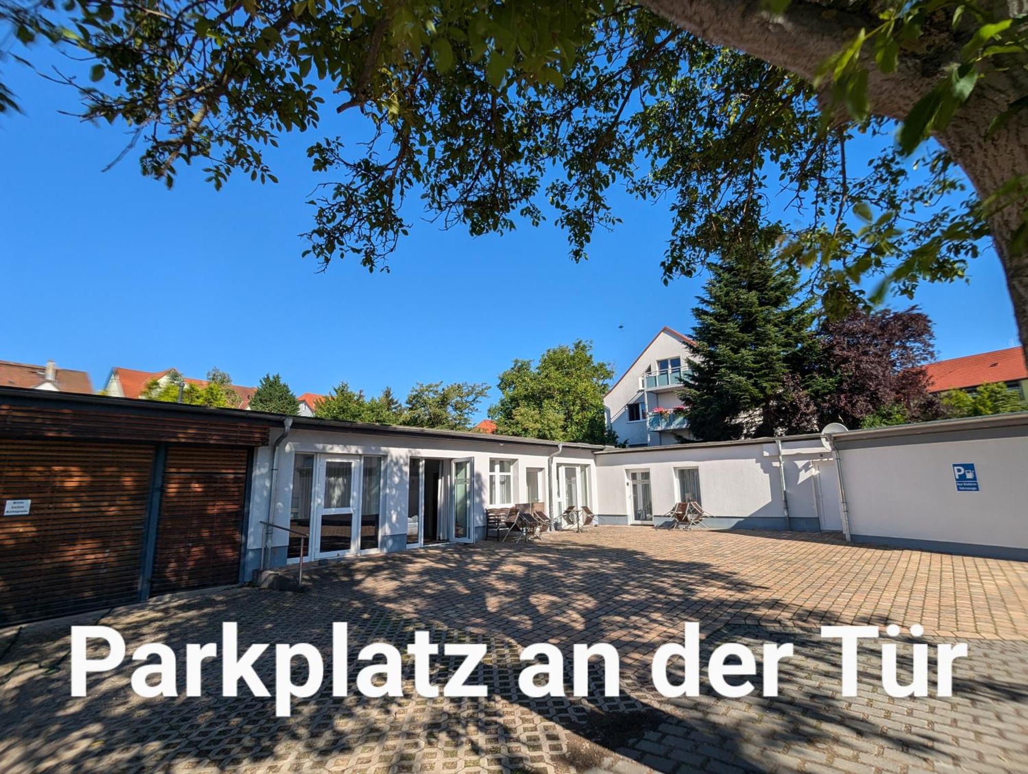 Fewo Urban Gotha-Apartment Friedenstein- Am Schlosspark- Parken An Der Der Tuer- Barrierefrei, 900 Meter Zum Bahnhof - Wallbox Esterno foto